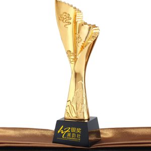 18664_Resin_Crystal_Trophy_01